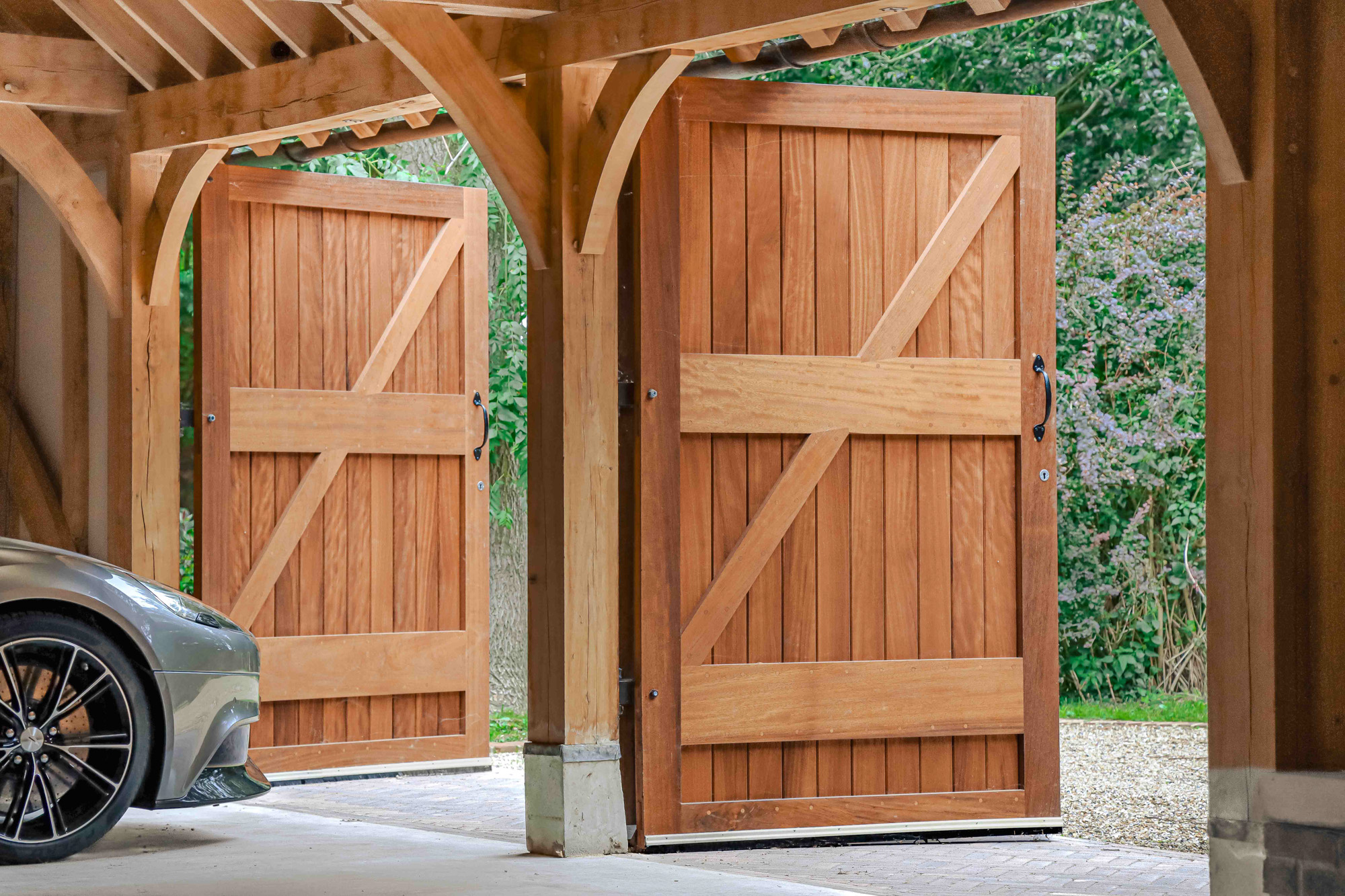Twin Oak Double Garage Doors